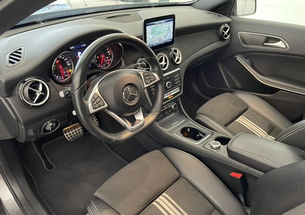 Mercedes-Benz GLA cena 98900 przebieg: 92000, rok produkcji 2017 z Wolbrom małe 781